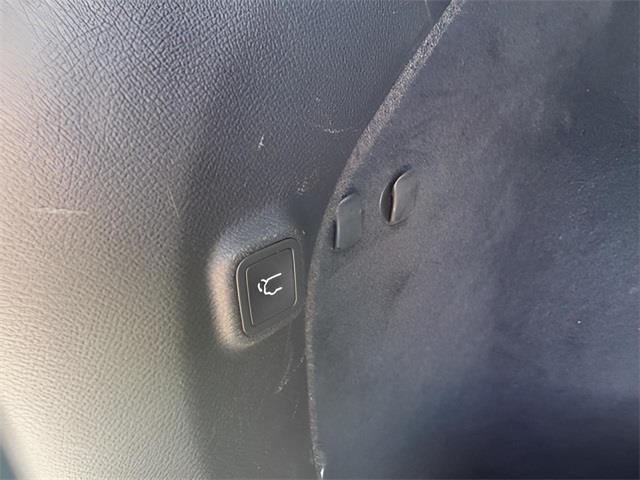 2021 Jeep Cherokee Limited, available for sale in Stratford, Connecticut | Wiz Leasing Inc. Stratford, Connecticut 2021 Jeep Cherokee Limited, available for sale in Stratford, Connecticut | Wiz Leasing Inc. Stratford, Connecticut