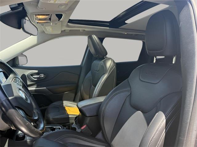 2021 Jeep Cherokee Limited, available for sale in Stratford, Connecticut | Wiz Leasing Inc. Stratford, Connecticut 2021 Jeep Cherokee Limited, available for sale in Stratford, Connecticut | Wiz Leasing Inc. Stratford, Connecticut