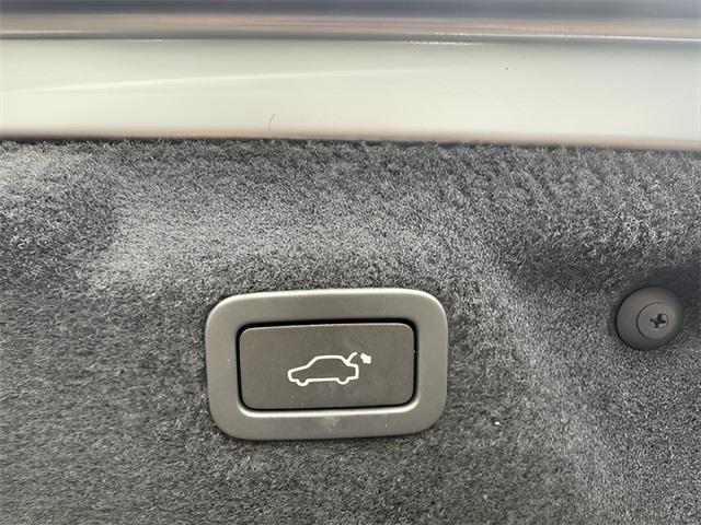 2020 Jaguar Xe S, available for sale in Stratford, Connecticut | Wiz Leasing Inc. Stratford, Connecticut 2020 Jaguar Xe S, available for sale in Stratford, Connecticut | Wiz Leasing Inc. Stratford, Connecticut