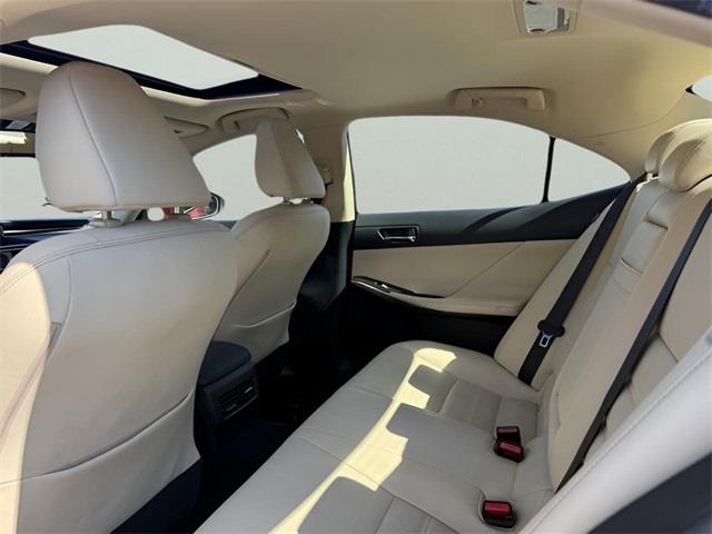 2014 Lexus Is 350, available for sale in Stratford, Connecticut | Wiz Leasing Inc. Stratford, Connecticut 2014 Lexus Is 350, available for sale in Stratford, Connecticut | Wiz Leasing Inc. Stratford, Connecticut