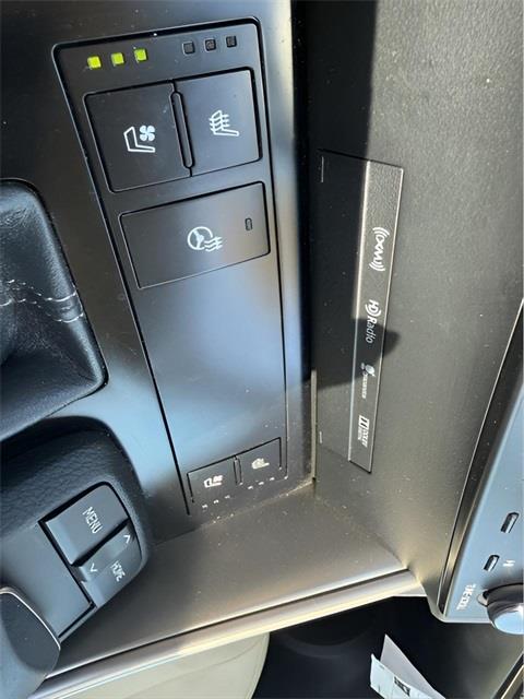 2014 Lexus Is 350, available for sale in Stratford, Connecticut | Wiz Leasing Inc. Stratford, Connecticut 2014 Lexus Is 350, available for sale in Stratford, Connecticut | Wiz Leasing Inc. Stratford, Connecticut