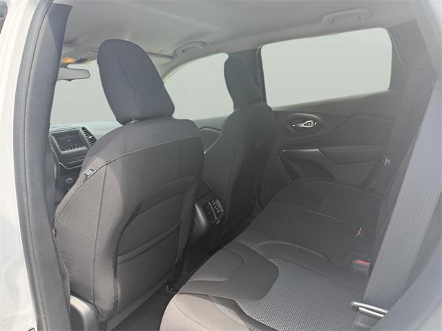 2020 Jeep Cherokee Latitude, available for sale in Stratford, Connecticut | Wiz Leasing Inc. Stratford, Connecticut 2020 Jeep Cherokee Latitude, available for sale in Stratford, Connecticut | Wiz Leasing Inc. Stratford, Connecticut