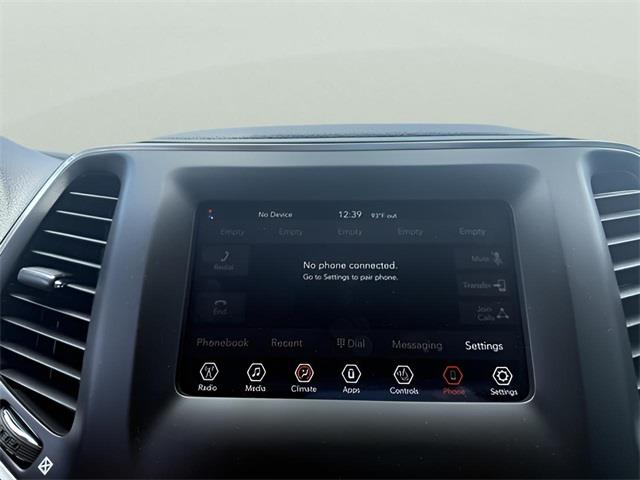 2020 Jeep Cherokee Latitude, available for sale in Stratford, Connecticut | Wiz Leasing Inc. Stratford, Connecticut 2020 Jeep Cherokee Latitude, available for sale in Stratford, Connecticut | Wiz Leasing Inc. Stratford, Connecticut