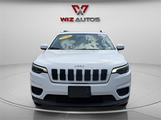 2020 Jeep Cherokee Latitude, available for sale in Stratford, Connecticut | Wiz Leasing Inc. Stratford, Connecticut 2020 Jeep Cherokee Latitude, available for sale in Stratford, Connecticut | Wiz Leasing Inc. Stratford, Connecticut
