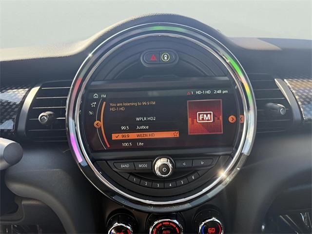 2019 Mini Cooper s Signature, available for sale in Stratford, Connecticut | Wiz Leasing Inc. Stratford, Connecticut 2019 Mini Cooper s Signature, available for sale in Stratford, Connecticut | Wiz Leasing Inc. Stratford, Connecticut