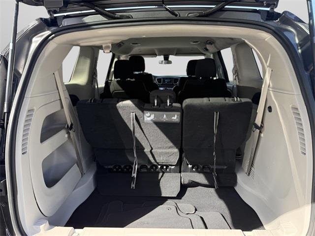 2018 Chrysler Pacifica LX, available for sale in Stratford, Connecticut | Wiz Leasing Inc. Stratford, Connecticut 2018 Chrysler Pacifica LX, available for sale in Stratford, Connecticut | Wiz Leasing Inc. Stratford, Connecticut