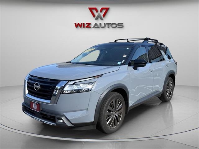 Used 2022 Nissan Pathfinder in Stratford, Connecticut | Wiz Leasing Inc. Stratford, Connecticut