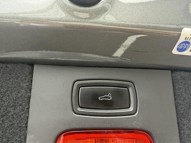 2016 Porsche Cayenne Base, available for sale in Stratford, Connecticut | Wiz Leasing Inc. Stratford, Connecticut 2016 Porsche Cayenne Base, available for sale in Stratford, Connecticut | Wiz Leasing Inc. Stratford, Connecticut