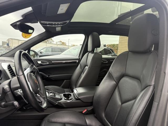 2016 Porsche Cayenne Base, available for sale in Stratford, Connecticut | Wiz Leasing Inc. Stratford, Connecticut 2016 Porsche Cayenne Base, available for sale in Stratford, Connecticut | Wiz Leasing Inc. Stratford, Connecticut