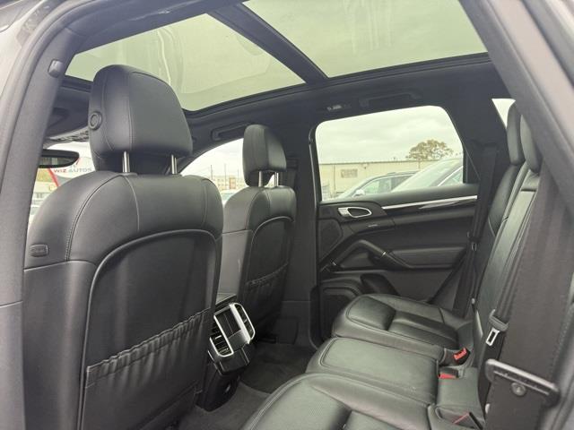 2016 Porsche Cayenne Base, available for sale in Stratford, Connecticut | Wiz Leasing Inc. Stratford, Connecticut 2016 Porsche Cayenne Base, available for sale in Stratford, Connecticut | Wiz Leasing Inc. Stratford, Connecticut