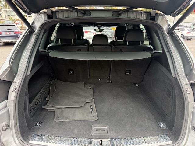 2016 Porsche Cayenne Base, available for sale in Stratford, Connecticut | Wiz Leasing Inc. Stratford, Connecticut 2016 Porsche Cayenne Base, available for sale in Stratford, Connecticut | Wiz Leasing Inc. Stratford, Connecticut