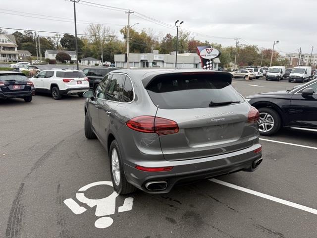 2016 Porsche Cayenne Base, available for sale in Stratford, Connecticut | Wiz Leasing Inc. Stratford, Connecticut 2016 Porsche Cayenne Base, available for sale in Stratford, Connecticut | Wiz Leasing Inc. Stratford, Connecticut