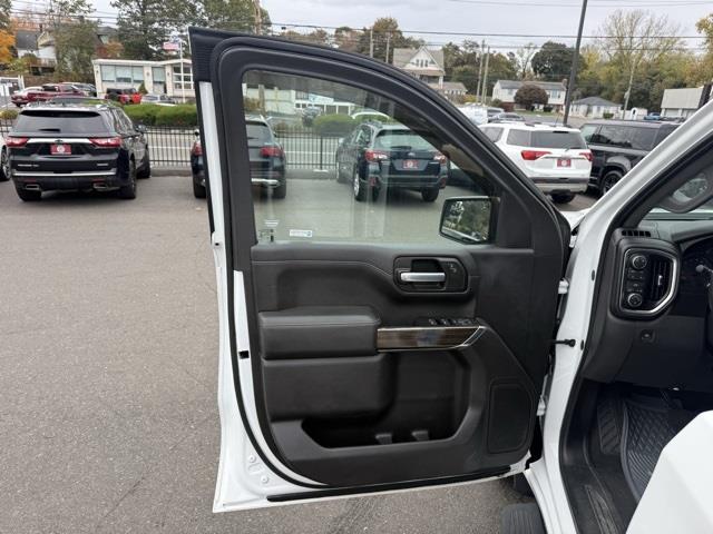 2019 Chevrolet Silverado 1500 LT, available for sale in Stratford, Connecticut | Wiz Leasing Inc. Stratford, Connecticut 2019 Chevrolet Silverado 1500 LT, available for sale in Stratford, Connecticut | Wiz Leasing Inc. Stratford, Connecticut