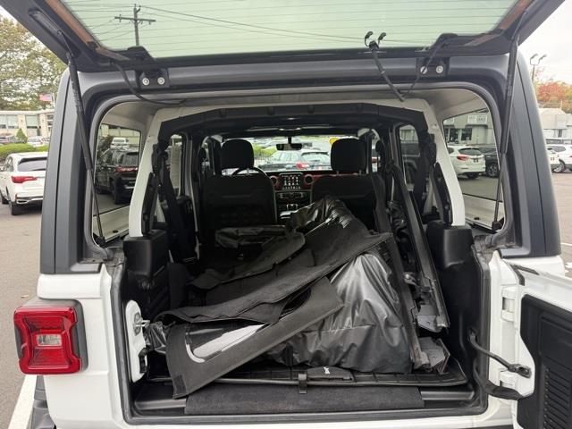 2019 Jeep Wrangler Unlimited Rubicon, available for sale in Stratford, Connecticut | Wiz Leasing Inc. Stratford, Connecticut 2019 Jeep Wrangler Unlimited Rubicon, available for sale in Stratford, Connecticut | Wiz Leasing Inc. Stratford, Connecticut