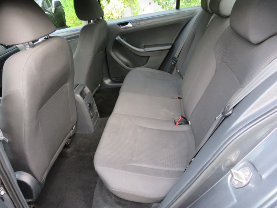 2015 Volkswagen Jetta Sedan 4dr Auto 2.0L S, available for sale in Middle Village, New York | Road Masters II INC. Middle Village, New York 2015 Volkswagen Jetta Sedan 4dr Auto 2.0L S, available for sale in Middle Village, New York | Road Masters II INC. Middle Village, New York