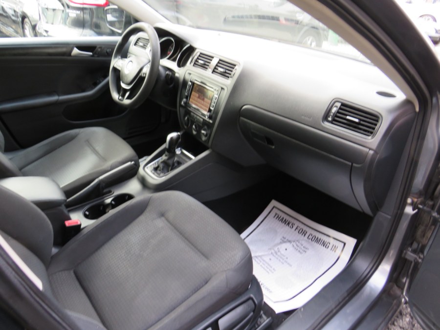 2015 Volkswagen Jetta Sedan 4dr Auto 2.0L S, available for sale in Middle Village, New York | Road Masters II INC. Middle Village, New York 2015 Volkswagen Jetta Sedan 4dr Auto 2.0L S, available for sale in Middle Village, New York | Road Masters II INC. Middle Village, New York