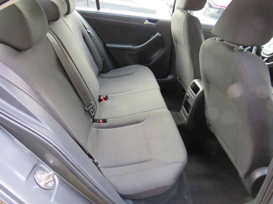 2015 Volkswagen Jetta Sedan 4dr Auto 2.0L S, available for sale in Middle Village, New York | Road Masters II INC. Middle Village, New York 2015 Volkswagen Jetta Sedan 4dr Auto 2.0L S, available for sale in Middle Village, New York | Road Masters II INC. Middle Village, New York