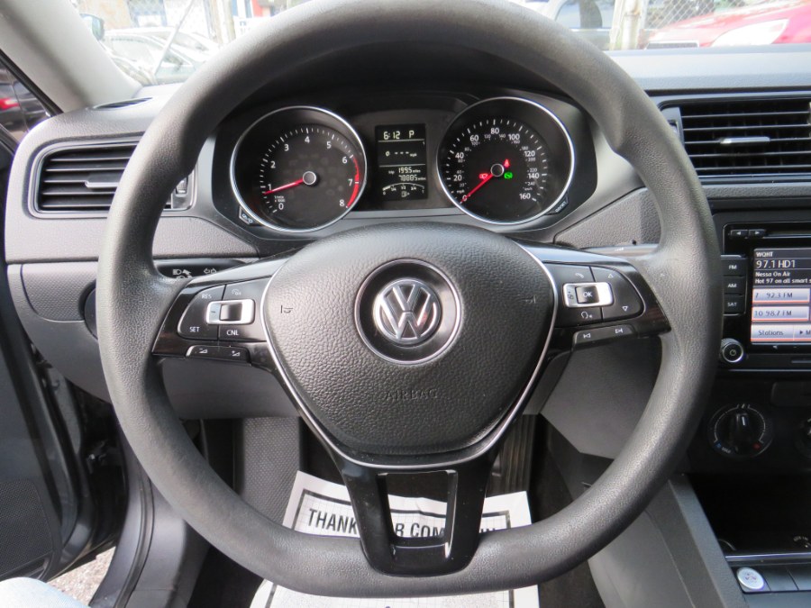 2015 Volkswagen Jetta Sedan 4dr Auto 2.0L S, available for sale in Middle Village, New York | Road Masters II INC. Middle Village, New York 2015 Volkswagen Jetta Sedan 4dr Auto 2.0L S, available for sale in Middle Village, New York | Road Masters II INC. Middle Village, New York