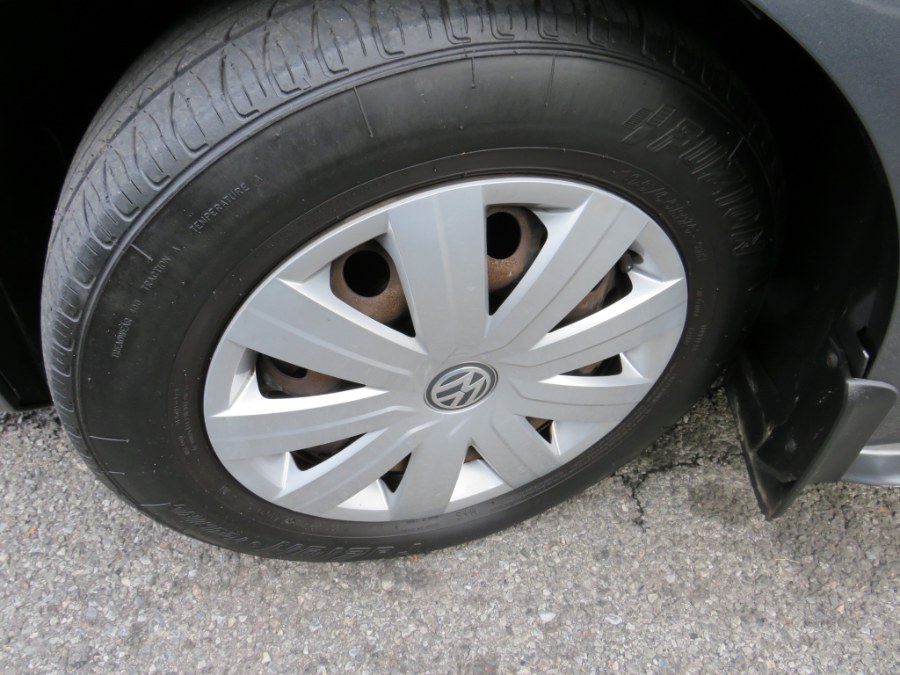 2015 Volkswagen Jetta Sedan 4dr Auto 2.0L S, available for sale in Middle Village, New York | Road Masters II INC. Middle Village, New York 2015 Volkswagen Jetta Sedan 4dr Auto 2.0L S, available for sale in Middle Village, New York | Road Masters II INC. Middle Village, New York