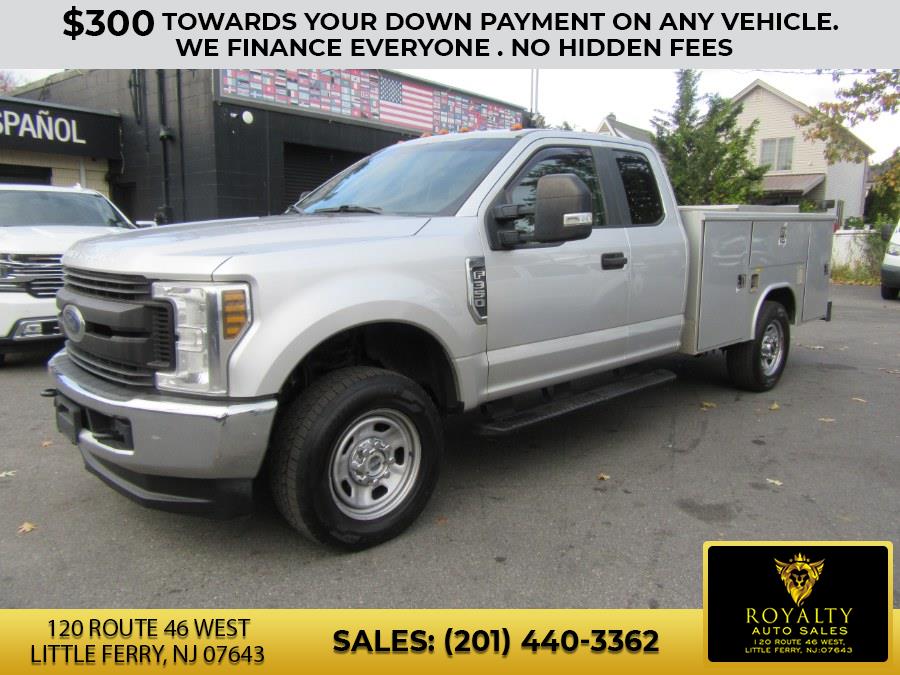 2019 Ford Super Duty F-350 SRW XLT 4WD SuperCab 168" WB 60" CA, available for sale in Little Ferry, New Jersey | Royalty Auto Sales. Little Ferry, New Jersey