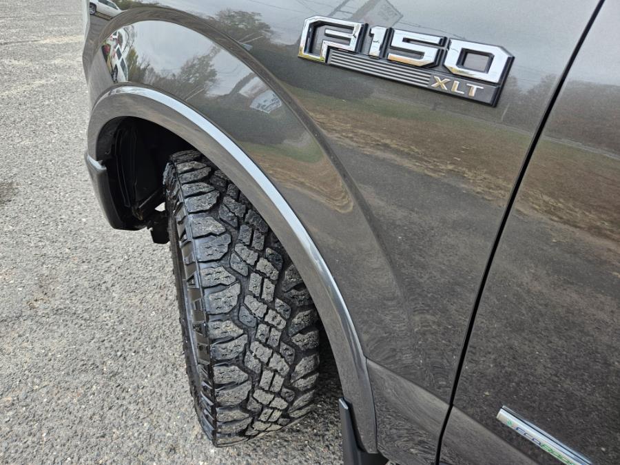 2015 Ford F-150 XLT~Crew Cab~4WD FX4 Off Road PKG W/Panoramic Roof, available for sale in East Windsor, Connecticut | Toro Auto. East Windsor, Connecticut 2015 Ford F-150 XLT~Crew Cab~4WD FX4 Off Road PKG W/Panoramic Roof, available for sale in East Windsor, Connecticut | Toro Auto. East Windsor, Connecticut