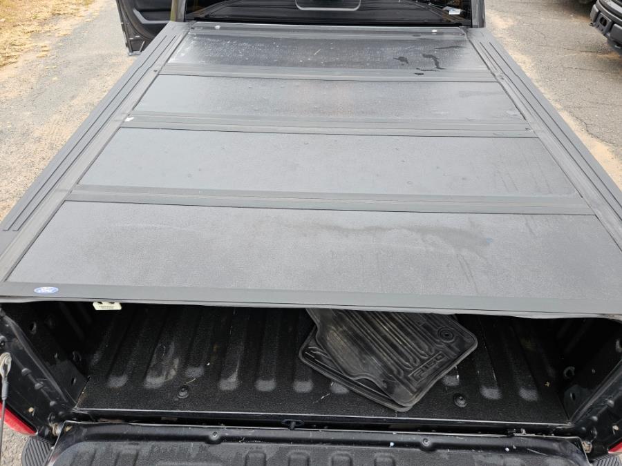 2015 Ford F-150 XLT~Crew Cab~4WD FX4 Off Road PKG W/Panoramic Roof, available for sale in East Windsor, Connecticut | Toro Auto. East Windsor, Connecticut 2015 Ford F-150 XLT~Crew Cab~4WD FX4 Off Road PKG W/Panoramic Roof, available for sale in East Windsor, Connecticut | Toro Auto. East Windsor, Connecticut