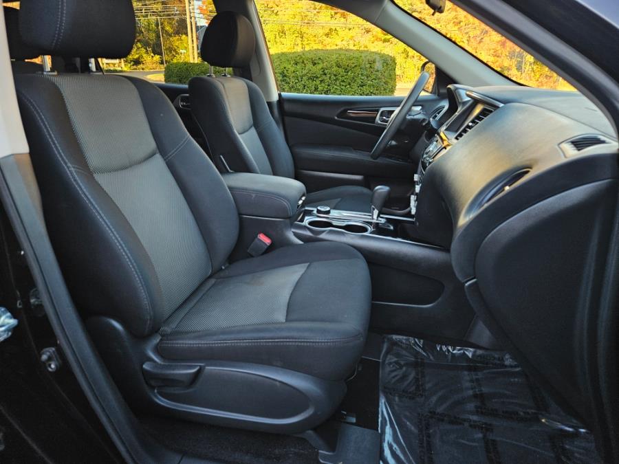 2017 Nissan Pathfinder 4x4 SV, available for sale in East Windsor, Connecticut | Toro Auto. East Windsor, Connecticut 2017 Nissan Pathfinder 4x4 SV, available for sale in East Windsor, Connecticut | Toro Auto. East Windsor, Connecticut