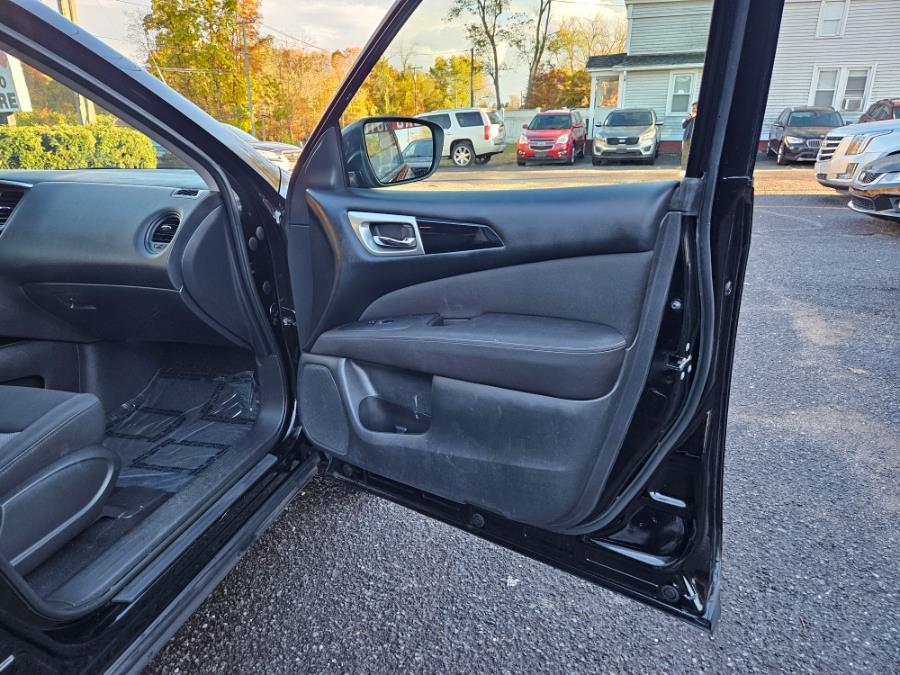 2017 Nissan Pathfinder 4x4 SV, available for sale in East Windsor, Connecticut | Toro Auto. East Windsor, Connecticut 2017 Nissan Pathfinder 4x4 SV, available for sale in East Windsor, Connecticut | Toro Auto. East Windsor, Connecticut