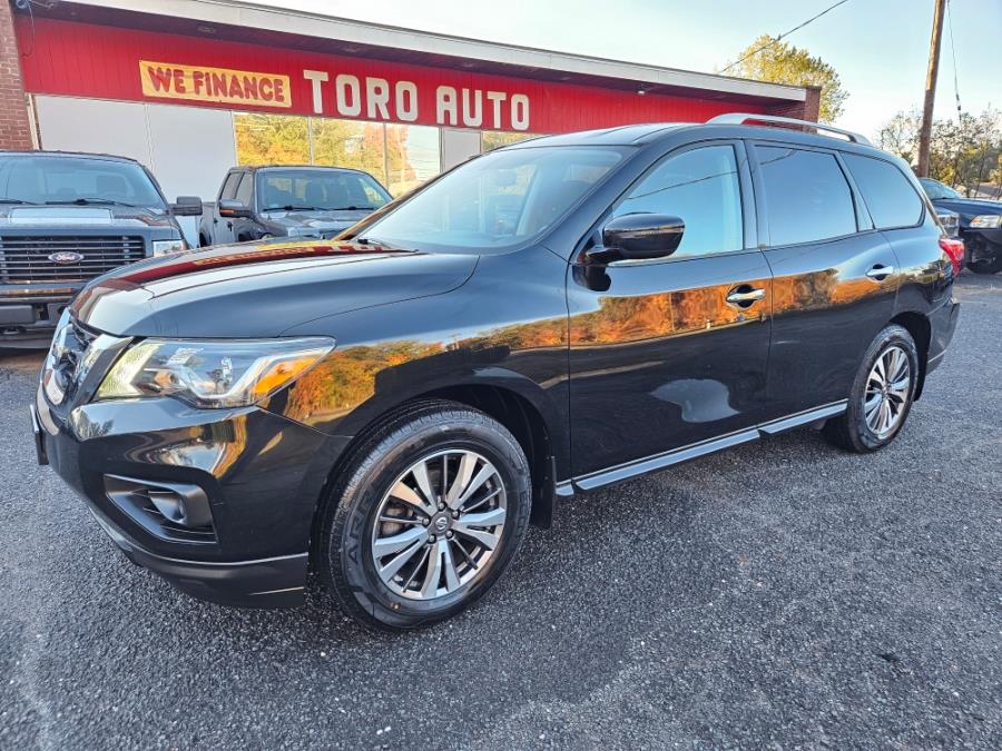 2017 Nissan Pathfinder 4x4 SV, available for sale in East Windsor, Connecticut | Toro Auto. East Windsor, Connecticut 2017 Nissan Pathfinder 4x4 SV, available for sale in East Windsor, Connecticut | Toro Auto. East Windsor, Connecticut