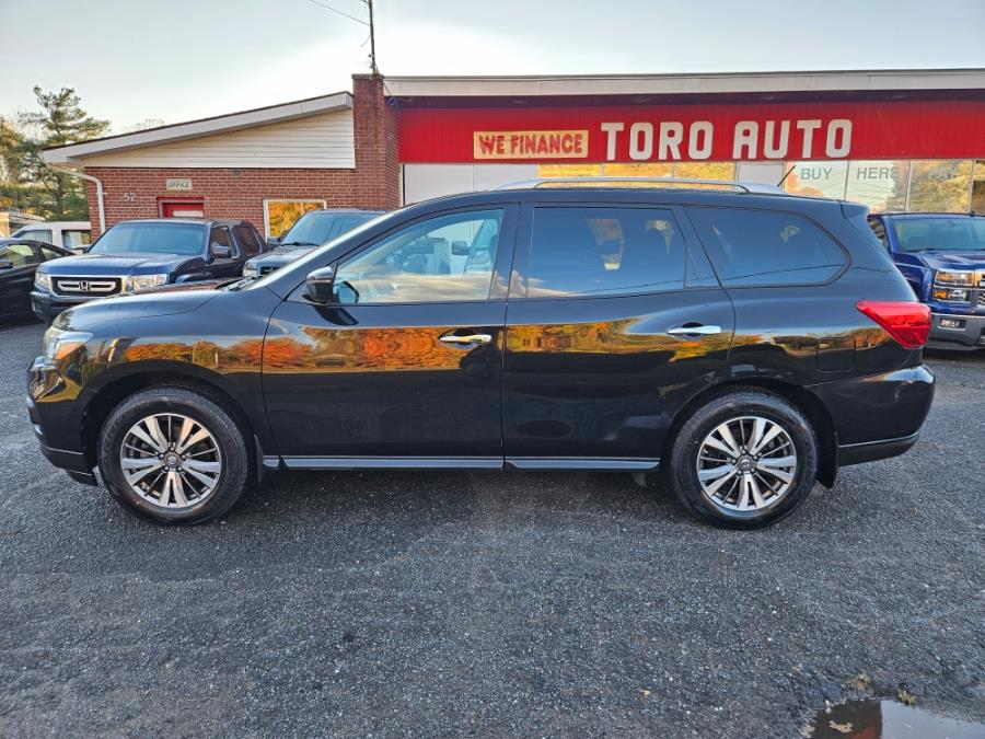 2017 Nissan Pathfinder 4x4 SV, available for sale in East Windsor, Connecticut | Toro Auto. East Windsor, Connecticut 2017 Nissan Pathfinder 4x4 SV, available for sale in East Windsor, Connecticut | Toro Auto. East Windsor, Connecticut