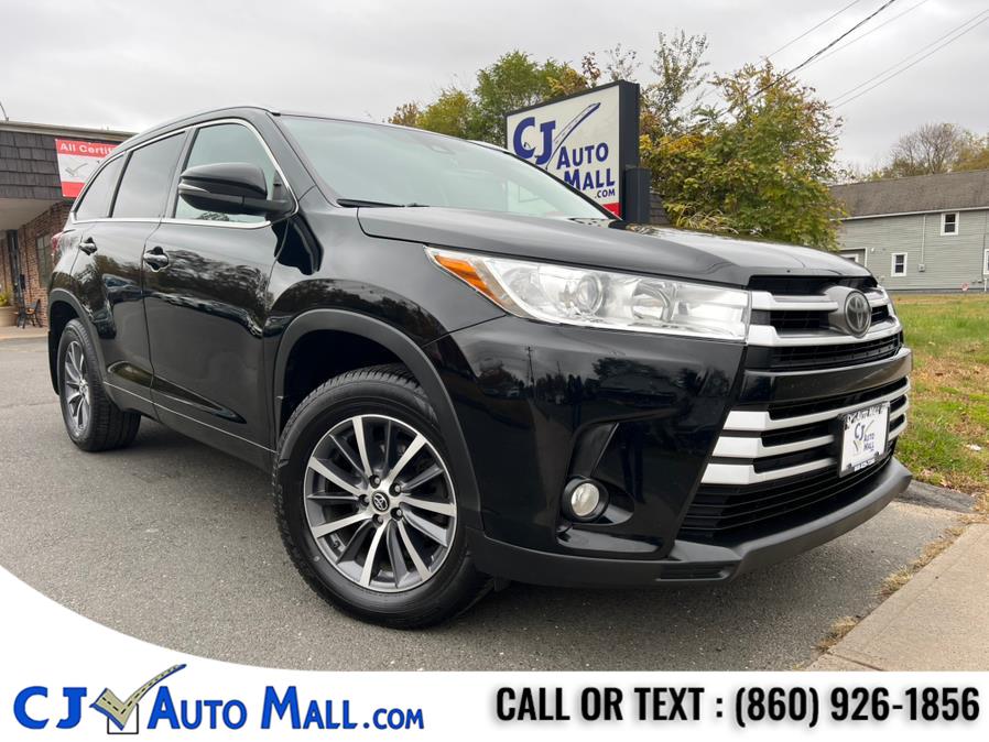 2017 Toyota Highlander XLE V6 AWD (Natl), available for sale in Bristol, Connecticut | CJ Auto Mall. Bristol, Connecticut