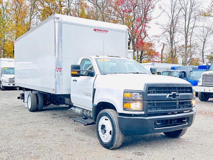 2021 Chevrolet Silverado MD 4500 LT DURAMAX 20FT DRY BOX + 3700LB LIFT GATE + AIR RIDE +NO CDL, available for sale in South Amboy, New Jersey | NJ Truck Spot. South Amboy, New Jersey 2021 Chevrolet Silverado MD 4500 LT DURAMAX 20FT DRY BOX + 3700LB LIFT GATE + AIR RIDE +NO CDL, available for sale in South Amboy, New Jersey | NJ Truck Spot. South Amboy, New Jersey