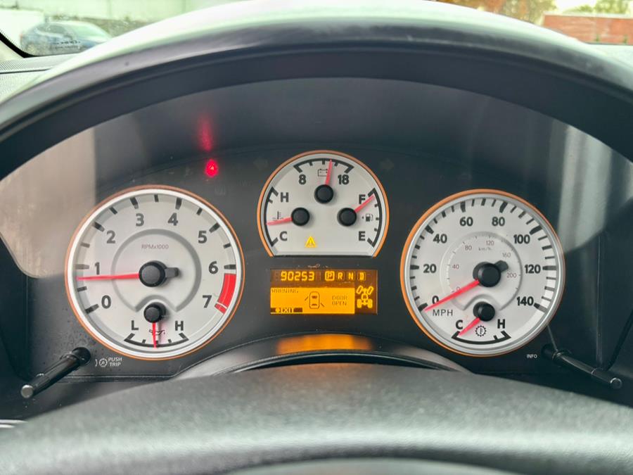 2014 Nissan Titan 4WD Crew Cab SWB SV, available for sale in South Windsor, Connecticut | Mike And Tony Auto Sales, Inc. South Windsor, Connecticut 2014 Nissan Titan 4WD Crew Cab SWB SV, available for sale in South Windsor, Connecticut | Mike And Tony Auto Sales, Inc. South Windsor, Connecticut