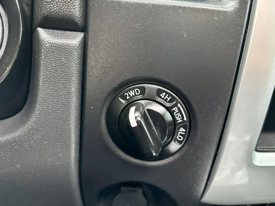 2014 Nissan Titan 4WD Crew Cab SWB SV, available for sale in South Windsor, Connecticut | Mike And Tony Auto Sales, Inc. South Windsor, Connecticut 2014 Nissan Titan 4WD Crew Cab SWB SV, available for sale in South Windsor, Connecticut | Mike And Tony Auto Sales, Inc. South Windsor, Connecticut