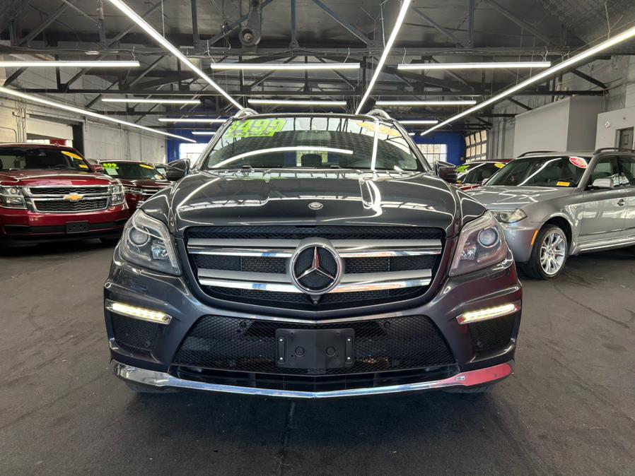 2015 Mercedes Benz GL 550 photo 2