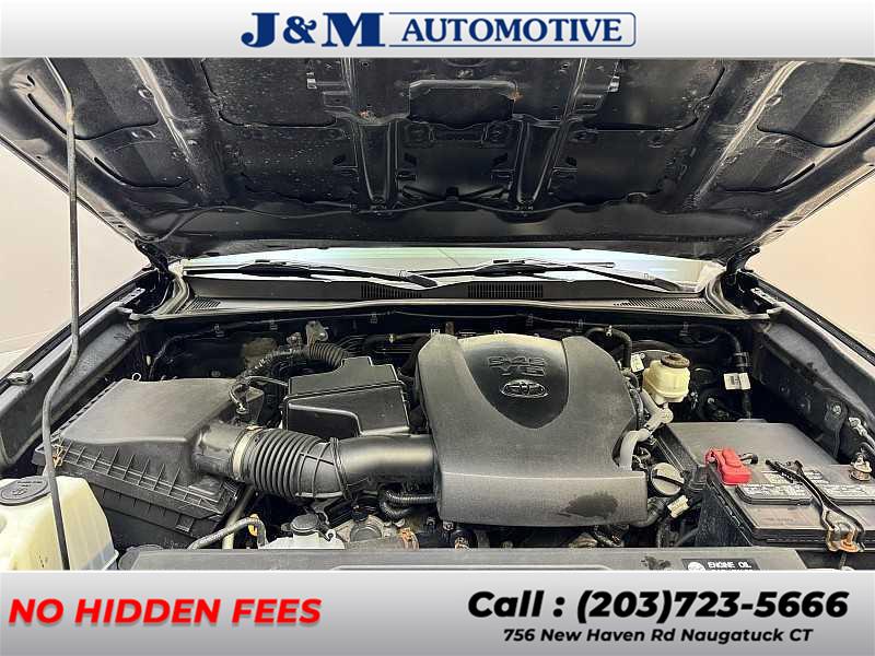 2019 Toyota Tacoma SR5, available for sale in Naugatuck, Connecticut | J&M Automotive Sls&Svc LLC. Naugatuck, Connecticut 2019 Toyota Tacoma SR5, available for sale in Naugatuck, Connecticut | J&M Automotive Sls&Svc LLC. Naugatuck, Connecticut