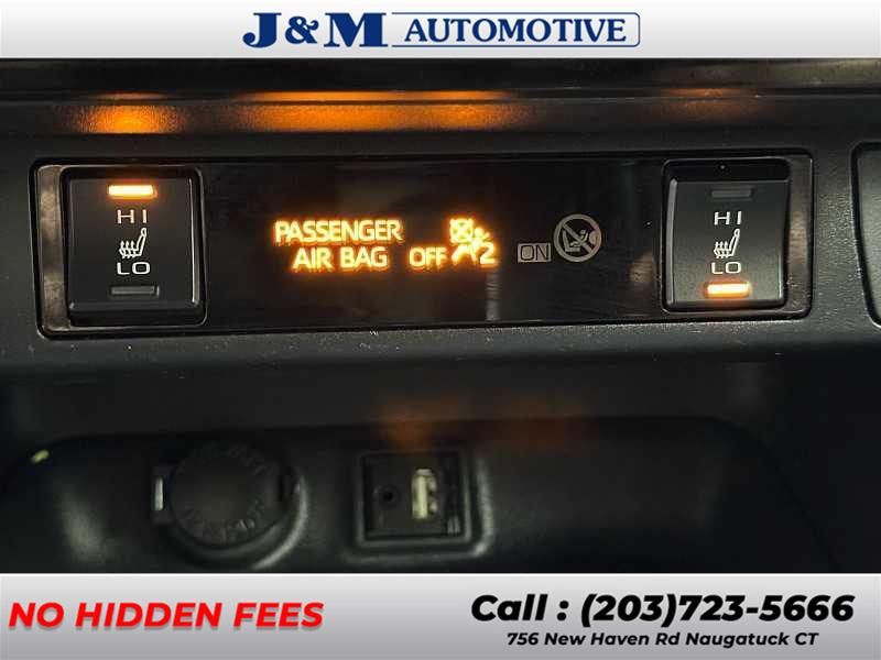 2019 Toyota Rav4 XLE Premium, available for sale in Naugatuck, Connecticut | J&M Automotive Sls&Svc LLC. Naugatuck, Connecticut 2019 Toyota Rav4 XLE Premium, available for sale in Naugatuck, Connecticut | J&M Automotive Sls&Svc LLC. Naugatuck, Connecticut