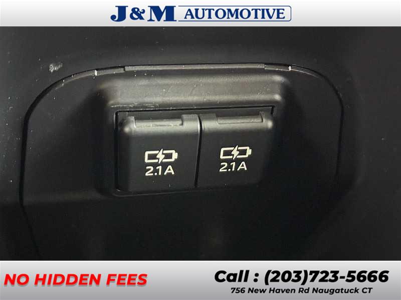 2019 Toyota Rav4 XLE Premium, available for sale in Naugatuck, Connecticut | J&M Automotive Sls&Svc LLC. Naugatuck, Connecticut 2019 Toyota Rav4 XLE Premium, available for sale in Naugatuck, Connecticut | J&M Automotive Sls&Svc LLC. Naugatuck, Connecticut