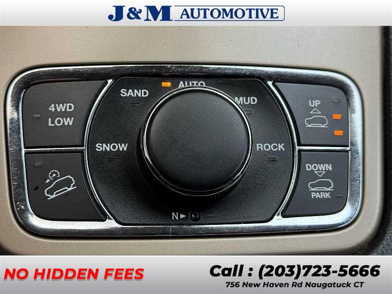 2016 Jeep Grand Cherokee Summit, available for sale in Naugatuck, Connecticut | J&M Automotive Sls&Svc LLC. Naugatuck, Connecticut 2016 Jeep Grand Cherokee Summit, available for sale in Naugatuck, Connecticut | J&M Automotive Sls&Svc LLC. Naugatuck, Connecticut