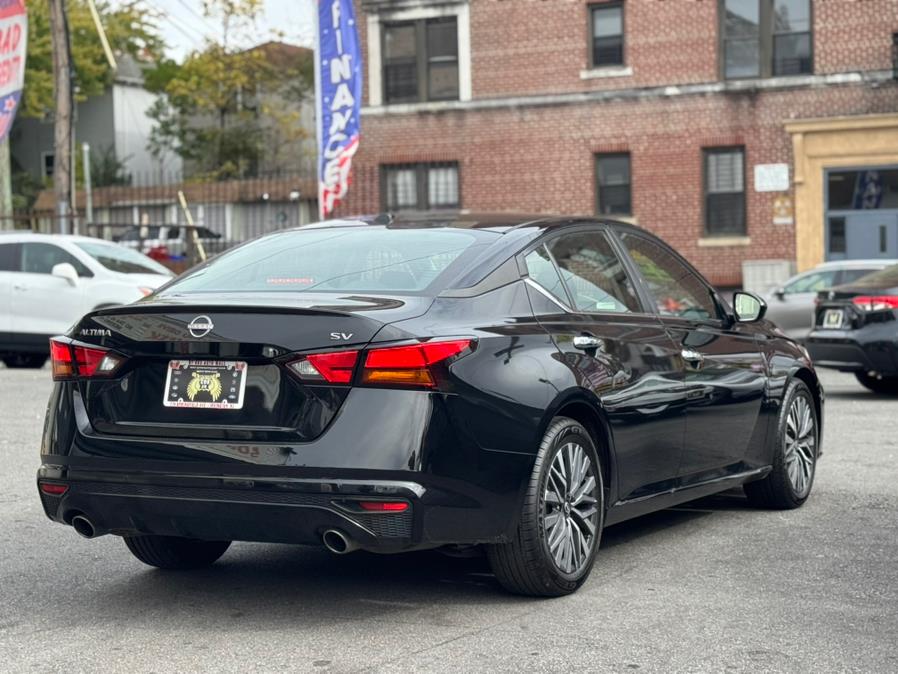 2023 Nissan Altima SV photo 4
