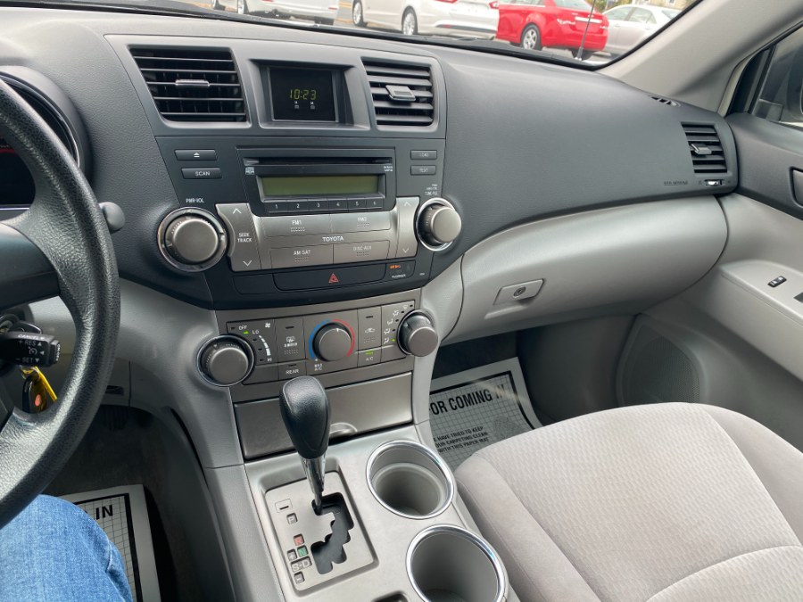 2008 Toyota Highlander 4WD 4dr Base, available for sale in Bethlehem, Pennsylvania | Best Auto Deals LLC. Bethlehem, Pennsylvania 2008 Toyota Highlander 4WD 4dr Base, available for sale in Bethlehem, Pennsylvania | Best Auto Deals LLC. Bethlehem, Pennsylvania