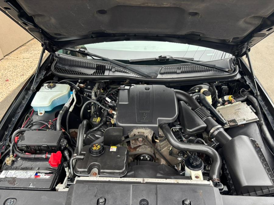 2010 Lincoln Town Car 4dr Sdn Signature Limited, available for sale in New haven, Connecticut | Wilson Maturo Motors. New haven, Connecticut 2010 Lincoln Town Car 4dr Sdn Signature Limited, available for sale in New haven, Connecticut | Wilson Maturo Motors. New haven, Connecticut