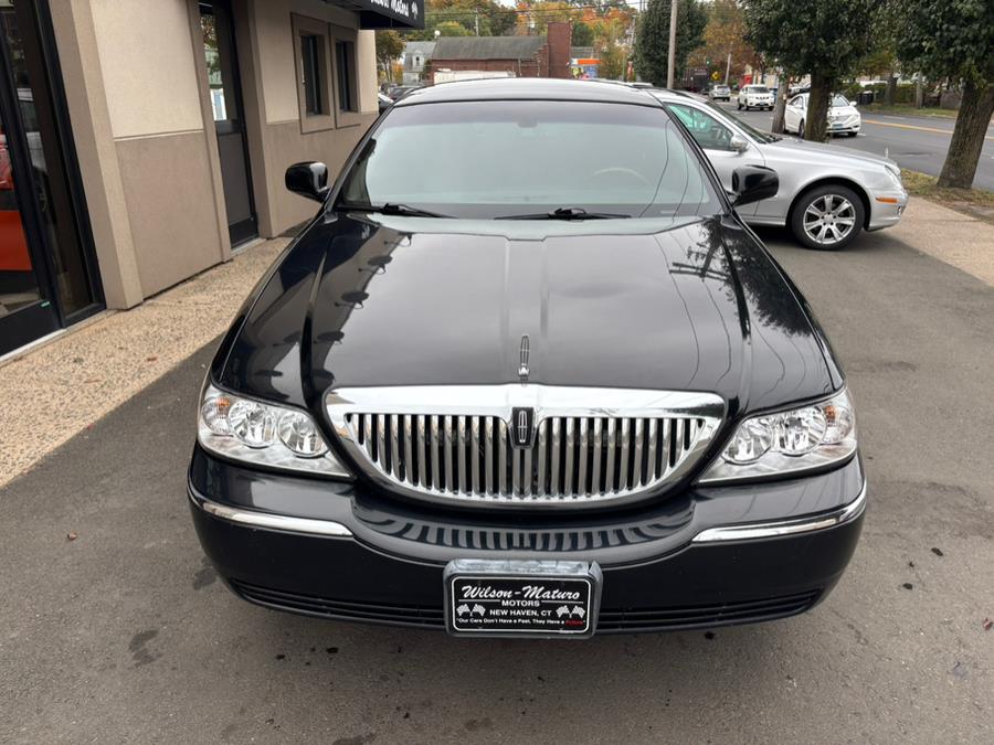 2010 Lincoln Town Car 4dr Sdn Signature Limited, available for sale in New haven, Connecticut | Wilson Maturo Motors. New haven, Connecticut 2010 Lincoln Town Car 4dr Sdn Signature Limited, available for sale in New haven, Connecticut | Wilson Maturo Motors. New haven, Connecticut