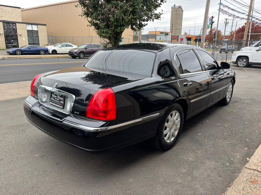 2010 Lincoln Town Car 4dr Sdn Signature Limited, available for sale in New haven, Connecticut | Wilson Maturo Motors. New haven, Connecticut 2010 Lincoln Town Car 4dr Sdn Signature Limited, available for sale in New haven, Connecticut | Wilson Maturo Motors. New haven, Connecticut
