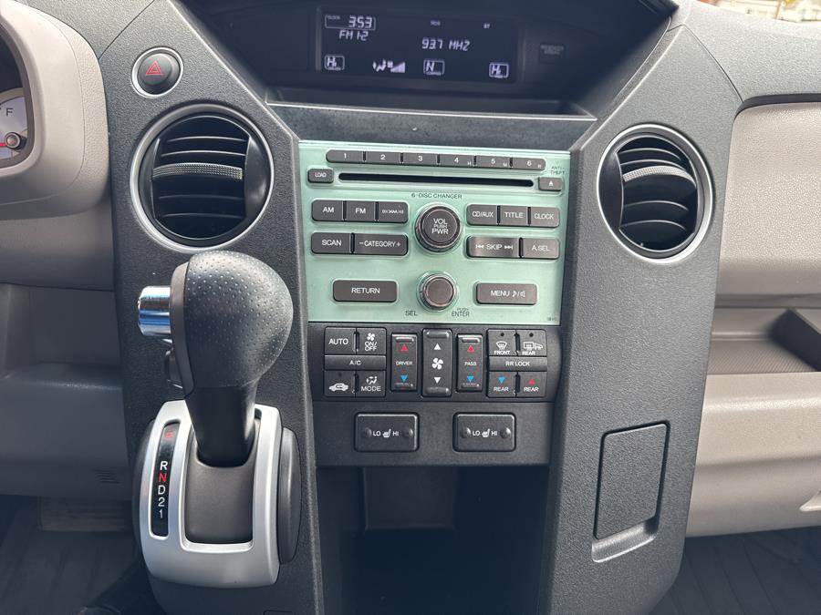 2011 Honda Pilot 4WD 4dr EX-L, available for sale in Waterbury, Connecticut | National Auto Brokers, Inc.. Waterbury, Connecticut 2011 Honda Pilot 4WD 4dr EX-L, available for sale in Waterbury, Connecticut | National Auto Brokers, Inc.. Waterbury, Connecticut