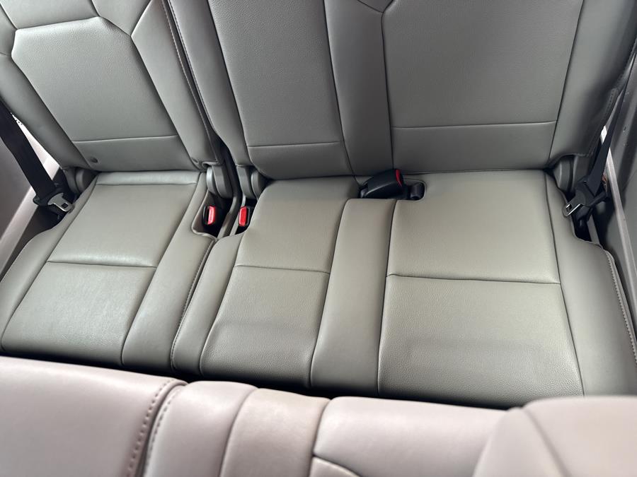 2011 Honda Pilot 4WD 4dr EX-L, available for sale in Waterbury, Connecticut | National Auto Brokers, Inc.. Waterbury, Connecticut 2011 Honda Pilot 4WD 4dr EX-L, available for sale in Waterbury, Connecticut | National Auto Brokers, Inc.. Waterbury, Connecticut