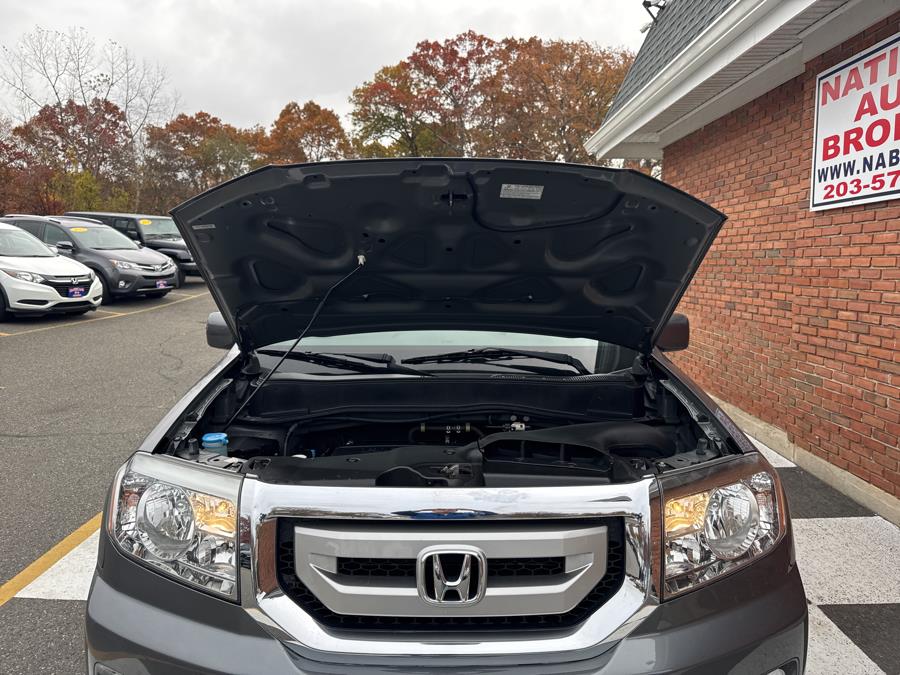 2011 Honda Pilot 4WD 4dr EX-L, available for sale in Waterbury, Connecticut | National Auto Brokers, Inc.. Waterbury, Connecticut 2011 Honda Pilot 4WD 4dr EX-L, available for sale in Waterbury, Connecticut | National Auto Brokers, Inc.. Waterbury, Connecticut