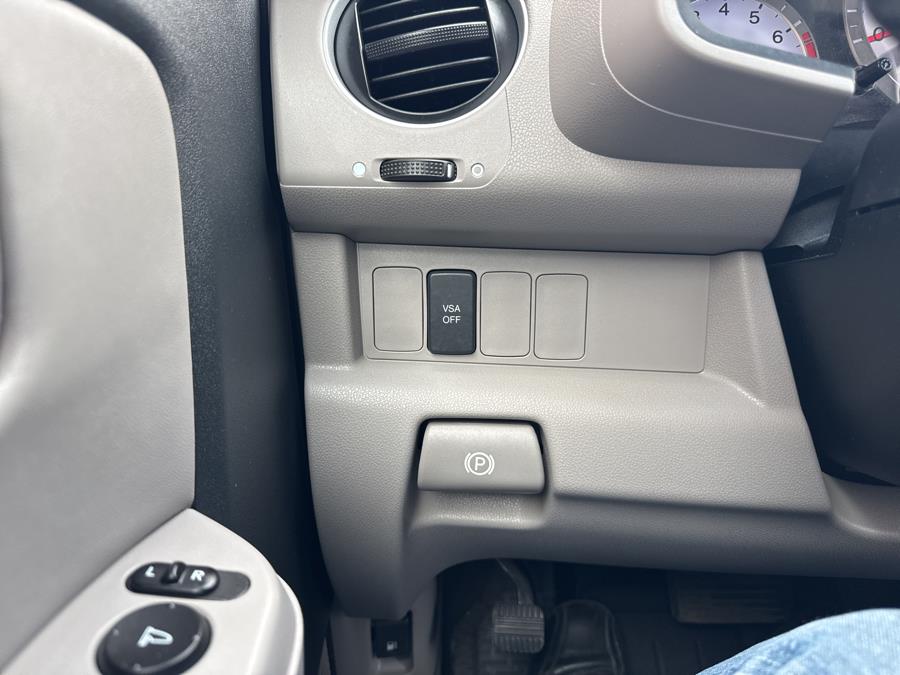 2011 Honda Pilot 4WD 4dr EX-L, available for sale in Waterbury, Connecticut | National Auto Brokers, Inc.. Waterbury, Connecticut 2011 Honda Pilot 4WD 4dr EX-L, available for sale in Waterbury, Connecticut | National Auto Brokers, Inc.. Waterbury, Connecticut