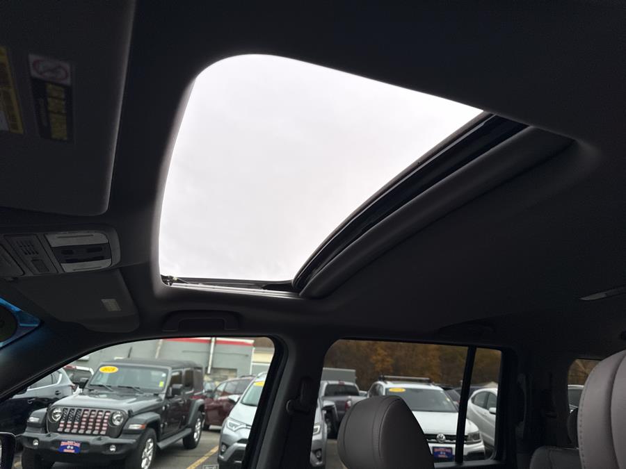 2011 Honda Pilot 4WD 4dr EX-L, available for sale in Waterbury, Connecticut | National Auto Brokers, Inc.. Waterbury, Connecticut 2011 Honda Pilot 4WD 4dr EX-L, available for sale in Waterbury, Connecticut | National Auto Brokers, Inc.. Waterbury, Connecticut