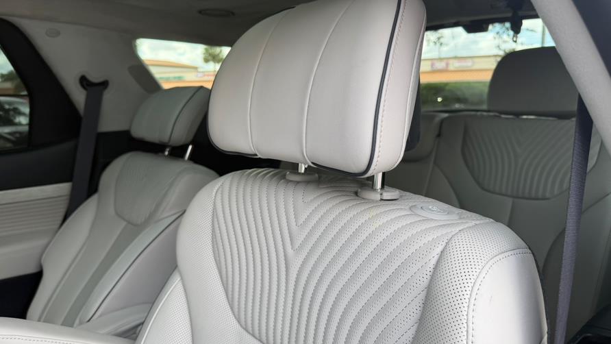 2024 Hyundai Palisade Calligraphy FWD, available for sale in Hialeah, Florida | The Palm Motors LLC. Hialeah, Florida 2024 Hyundai Palisade Calligraphy FWD, available for sale in Hialeah, Florida | The Palm Motors LLC. Hialeah, Florida